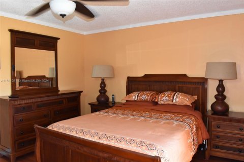 Купить кондоминиум в Пемброк-Пайнс, Флорида 1 спальня, 63.64м2, № 1006731 - фото 3