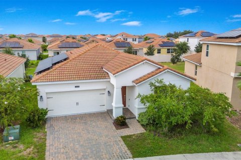 Villa ou maison à vendre à Davenport, Floride: 3 chambres, 141.12 m2 № 1317184 - photo 2