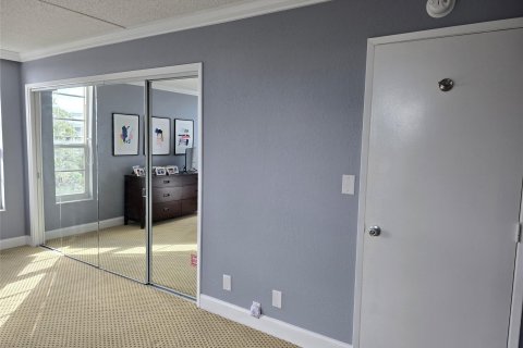 Condo in Pompano Beach, Florida, 3 bedrooms  № 1009354 - photo 17