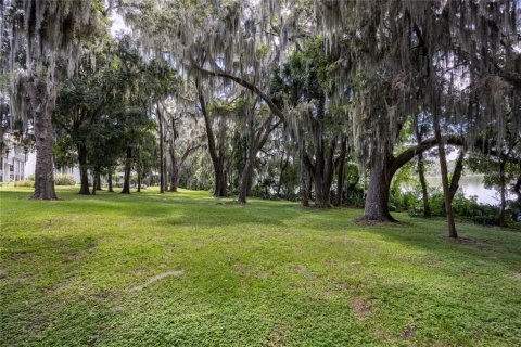 Condo in Gainesville, Florida, 1 bedroom  № 1379260 - photo 24