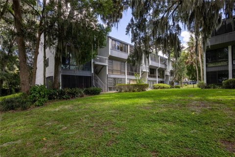 Condo in Gainesville, Florida, 1 bedroom  № 1379260 - photo 23