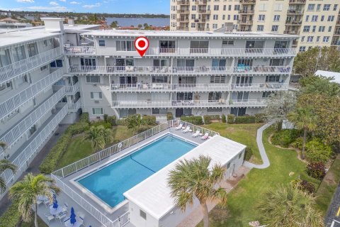 Copropriété à vendre à South Palm Beach, Floride: 1 chambre, 72 m2 № 1162850 - photo 3