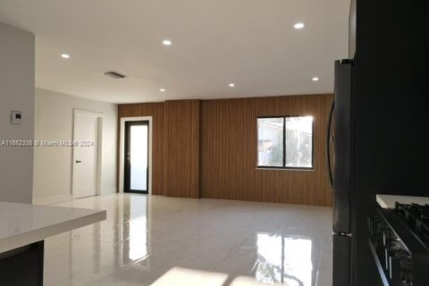 Casa en venta en Miami, Florida, 3 dormitorios, 160.26 m2 № 1375532 - foto 12