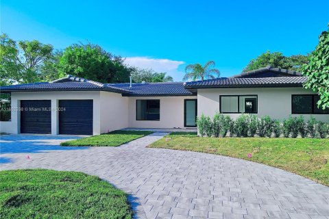 Casa en venta en Miami, Florida, 3 dormitorios, 160.26 m2 № 1375532 - foto 1