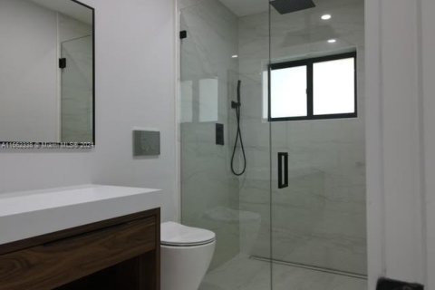 Casa en venta en Miami, Florida, 3 dormitorios, 160.26 m2 № 1375532 - foto 20