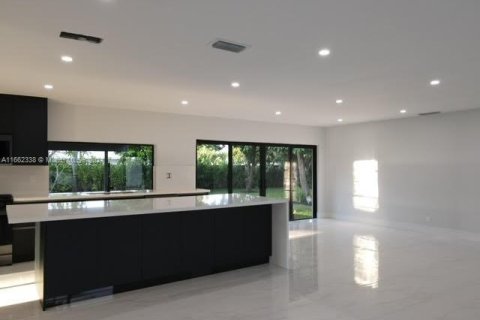 Villa ou maison à vendre à Miami, Floride: 3 chambres, 160.26 m2 № 1375532 - photo 6