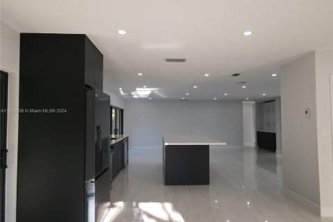 Casa en venta en Miami, Florida, 3 dormitorios, 160.26 m2 № 1375532 - foto 7