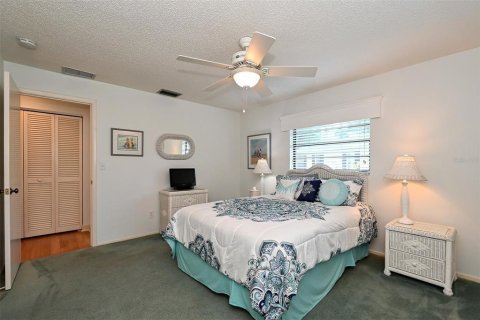 House in Sarasota, Florida 2 bedrooms, 142.33 sq.m. № 1133800 - photo 27