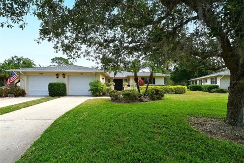 Villa ou maison à vendre à Sarasota, Floride: 2 chambres, 142.33 m2 № 1133800 - photo 1