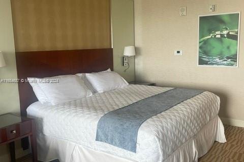 Hotel in Sunny Isles Beach, Florida 1 bedroom № 1351700 - photo 25