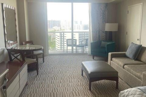 Hotel en venta en Sunny Isles Beach, Florida, 1 dormitorio № 1351700 - foto 28