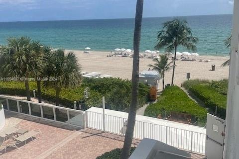 Hotel en venta en Sunny Isles Beach, Florida, 1 dormitorio № 1351700 - foto 12