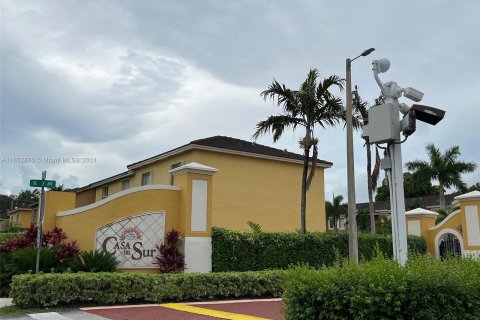 Touwnhouse à louer à Homestead, Floride: 3 chambres, 147.44 m2 № 1351742 - photo 6