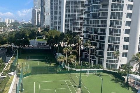 Condo in Sunny Isles Beach, Florida, 1 bedroom  № 1351697 - photo 18