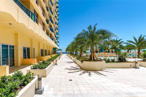 Condominio en alquiler en Hollywood, Florida, 44.78 m2 № 1351699 - foto 29