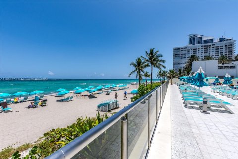 Condominio en alquiler en Hollywood, Florida, 44.78 m2 № 1351699 - foto 30