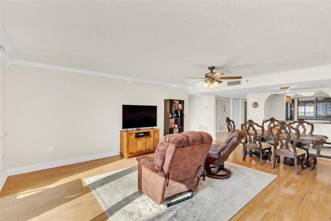Condominio en venta en Orlando, Florida, 2 dormitorios, 121.14 m2 № 735694 - foto 11