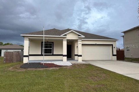 House in Kissimmee, Florida 3 bedrooms, 132.39 sq.m. № 1342940 - photo 1