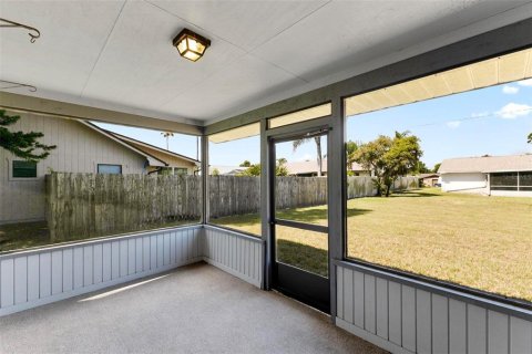 Villa ou maison à vendre à Edgewater, Floride: 3 chambres, 115.48 m2 № 1211010 - photo 18