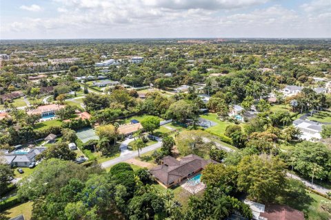 Villa ou maison à vendre à Miami, Floride: 4 chambres, 274.62 m2 № 1352256 - photo 9