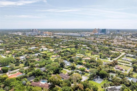 Villa ou maison à vendre à Miami, Floride: 4 chambres, 274.62 m2 № 1352256 - photo 12