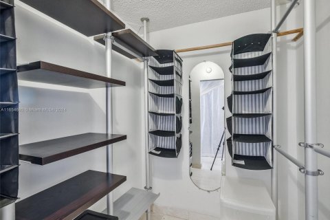 Copropriété à vendre à Aventura, Floride: 1 chambre, 85.28 m2 № 1351818 - photo 16