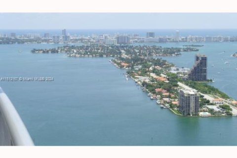 Купить кондоминиум в Майами, Флорида 1 спальня, 76.27м2, № 944482 - фото 1