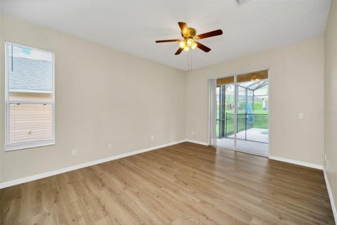 Casa en venta en Kissimmee, Florida, 6 dormitorios, 269.51 m2 № 1343592 - foto 17