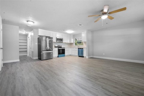 Casa en venta en Orlando, Florida, 3 dormitorios, 114.83 m2 № 1263281 - foto 9