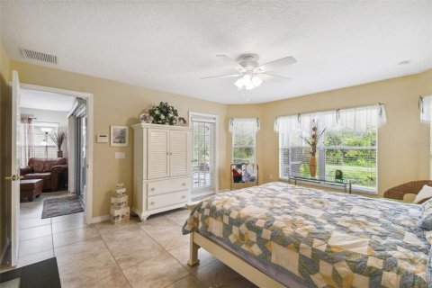 Villa ou maison à vendre à Kissimmee, Floride: 2 chambres, 143.35 m2 № 1354012 - photo 16