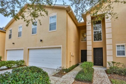 Townhouse in Tampa, Florida 2 bedrooms, 141.77 sq.m. № 1165982 - photo 2