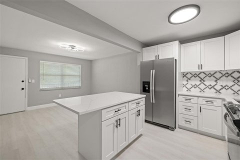 Condominio en alquiler en Clearwater, Florida, 1 dormitorio, 46.45 m2 № 1341129 - foto 7