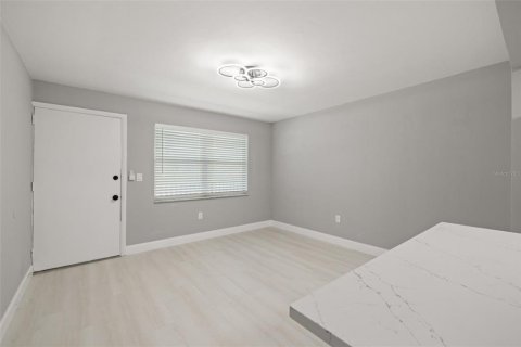 Copropriété à louer à Clearwater, Floride: 1 chambre, 46.45 m2 № 1341129 - photo 14