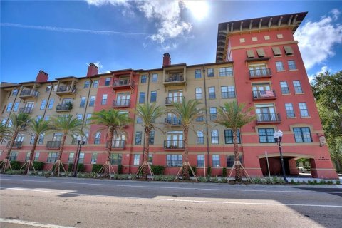 Condominio en venta en Orlando, Florida, 2 dormitorios, 104.14 m2 № 968914 - foto 2