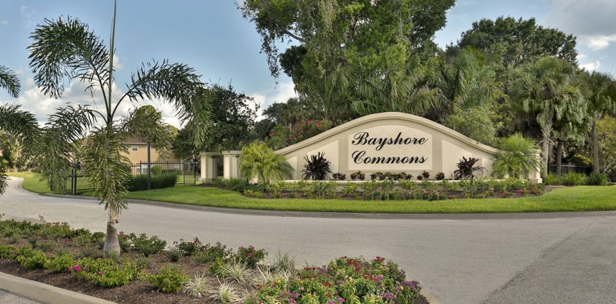 BAYSHORE COMMONS à North Fort Myers, Floride № 56980