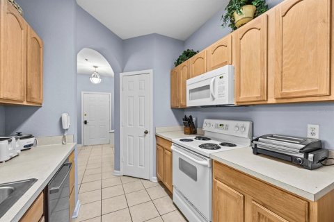 Condo in Kissimmee, Florida, 3 bedrooms  № 1336904 - photo 9