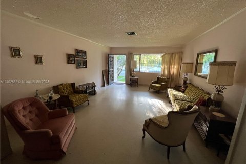 Casa en venta en Coral Gables, Florida, 2 dormitorios, 118.54 m2 № 551029 - foto 4