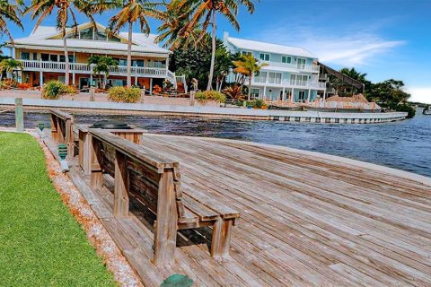 Condo in Sarasota, Florida, 2 bedrooms  № 829144 - photo 27