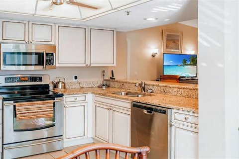 Condo in Sarasota, Florida, 2 bedrooms  № 829144 - photo 8