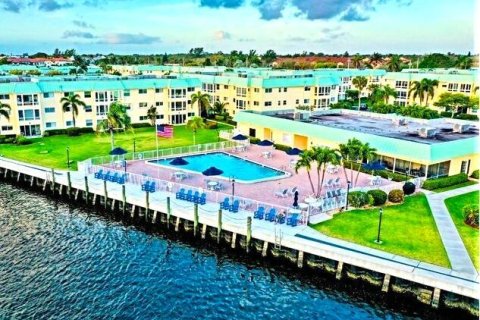 Condominio en venta en Boynton Beach, Florida, 2 dormitorios, 111.48 m2 № 1163213 - foto 9