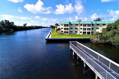 Condo in Boynton Beach, Florida, 2 bedrooms  № 1163213 - photo 7