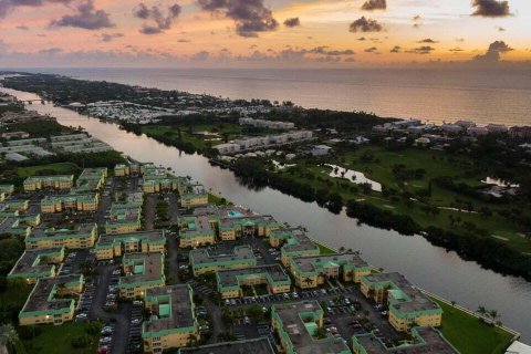 Condo in Boynton Beach, Florida, 2 bedrooms  № 1163213 - photo 3