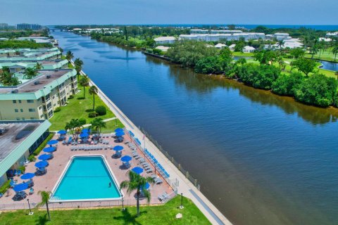 Condo in Boynton Beach, Florida, 2 bedrooms  № 1163213 - photo 6