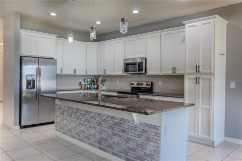 Casa en venta en Davenport, Florida, 4 dormitorios, 229.93 m2 № 1115644 - foto 4