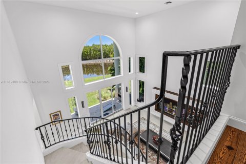 Villa ou maison à vendre à Coral Gables, Floride: 4 chambres, 392.88 m2 № 504402 - photo 13