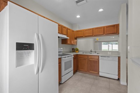 Adosado en venta en Brandon, Florida, 2 dormitorios, 110 m2 № 1350348 - foto 5