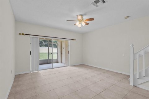 Townhouse in Brandon, Florida 2 bedrooms, 110 sq.m. № 1350348 - photo 11