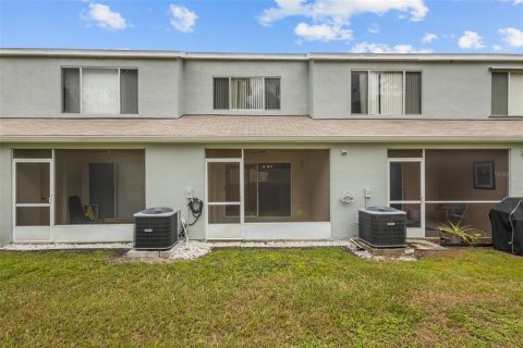 Adosado en venta en Brandon, Florida, 2 dormitorios, 110 m2 № 1350348 - foto 14