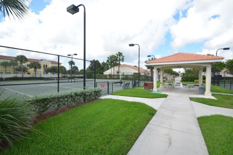 House in Delray Beach, Florida 2 bedrooms, 132.57 sq.m. № 1099948 - photo 7