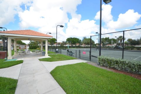 House in Delray Beach, Florida 2 bedrooms, 132.57 sq.m. № 1099948 - photo 6